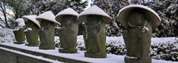 Los seis Jizo y los sombreros de paja